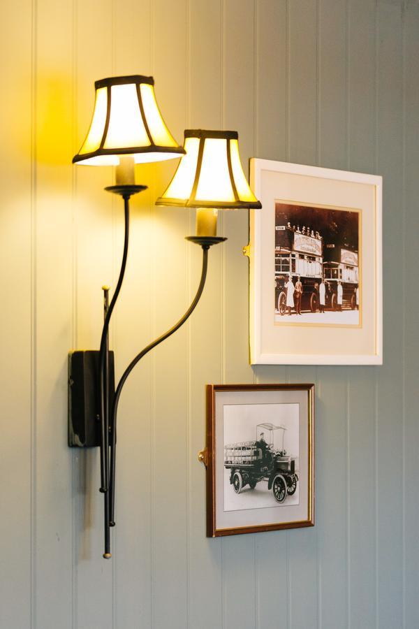 Duke Of Wellington Hotel Bourton-on-the-Water Eksteriør billede